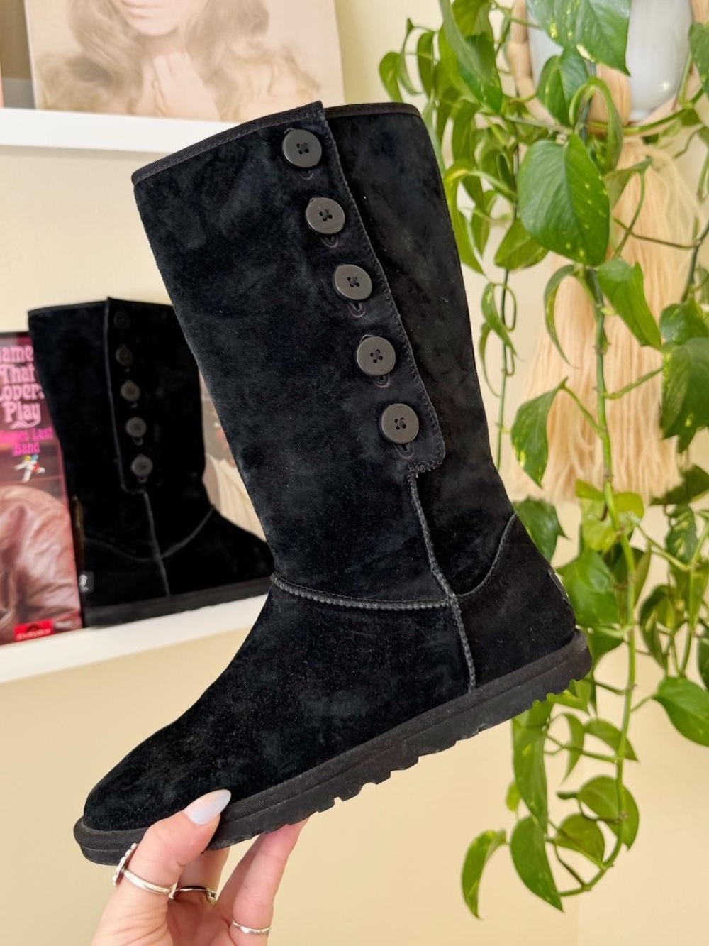 Real Authentic Ugg Australia Button-Trim Suede Mid-Calf Boot